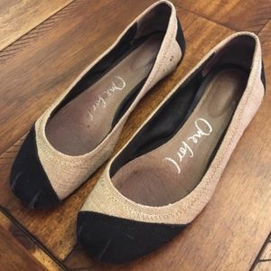 TOMS ballet flats